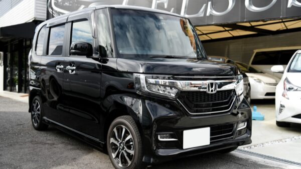 【ホンダ・N-BOXカスタム】ご成約有難う御座います。（中古車販売）