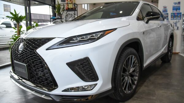 【LEXUS・RX300 Fスポーツ】コーティング・テレビキット・ドライブレコーダー取付