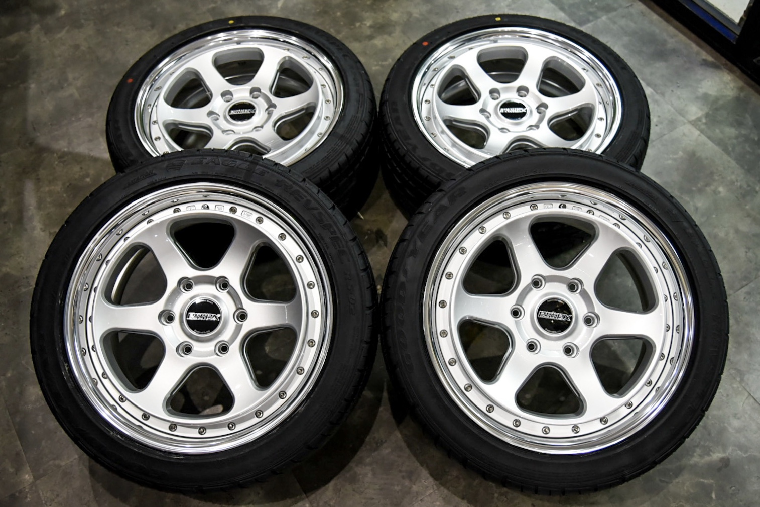 【アルミホイール】EAGLE REVSPEC RS-02