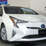 【中古車販売】トヨタ・プリウス Sセーフティプラス　メイン画像
