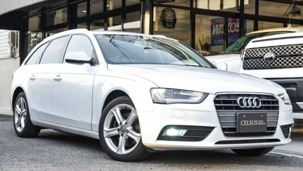 【アウディ A4アバント】ご成約有難う御座います！（中古車販売）
