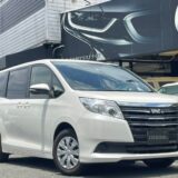 【中古車販売】トヨタ・ノア ハイブリッドG　メイン画像