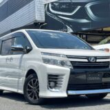 【中古車販売】トヨタ・ヴォクシー2.0ZS煌　正面メイン画像
