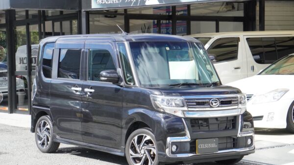 【ダイハツ・タント カスタムRSトップエディションVS SAⅢ】入庫いたしました！（中古車販売）
