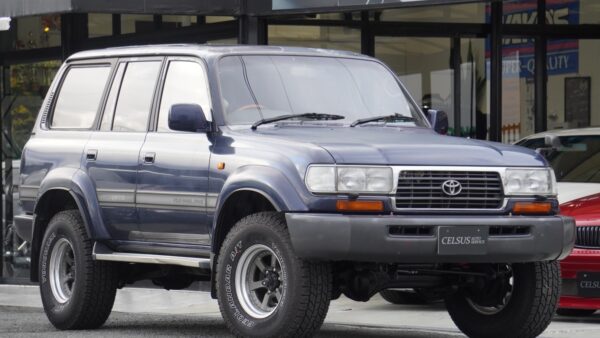 【トヨタ・ランドクルーザー80 4.2DT VXリミテッド 4WD】整備入庫いたしました！（中古車修理・整備）