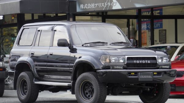 【トヨタ・ランドクルーザー80 VXリミテッド】整備入庫いたしました！（中古車整備）