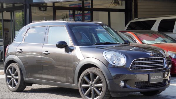 【MINI・クロスオーバー クーパーD】修理入庫いたしました！（車修理）