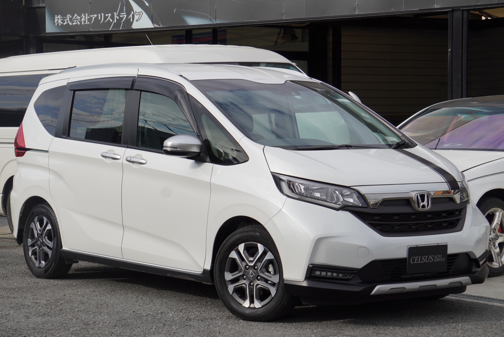 【中古車販売】ホンダ・フリード+ 1.5クロスター ホンダセンシング　メイン画像