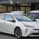 【中古車販売】トヨタ・プリウス 1.8S ツーリングセレクション　メイン画像