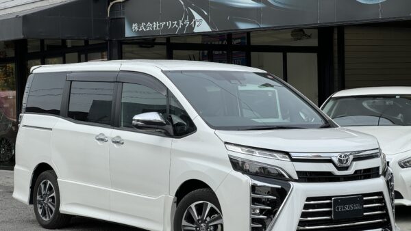 【トヨタ・ヴォクシー 2.0ZS煌Ⅱ】買取させて頂きました！（中古車買取・中古車売却）