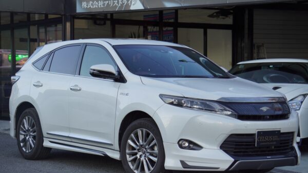 【トヨタ・ハリアー】車検入庫いたしました！（車検整備・点検整備）