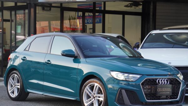 【アウディ・A1スポーツバック 25 TFSI Sライン】入庫いたしました！（中古車販売）