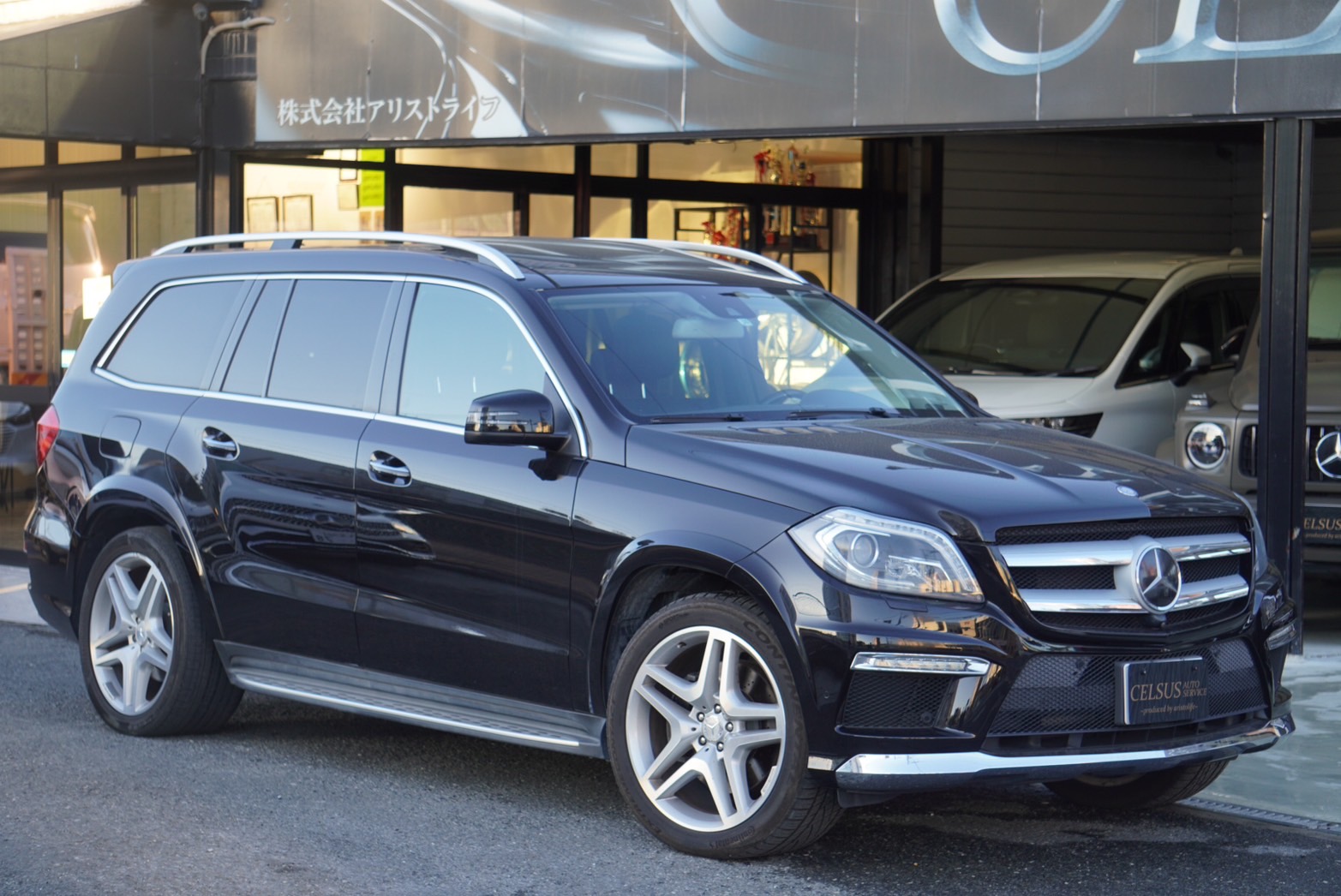 【メルセデスベンツ・GLクラス GL550 4マチック 4WD】入庫いたしました！（車検整備）